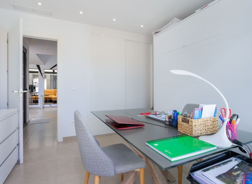 Herverkoop - Vrijstaande woning / Villa -
Benijofar