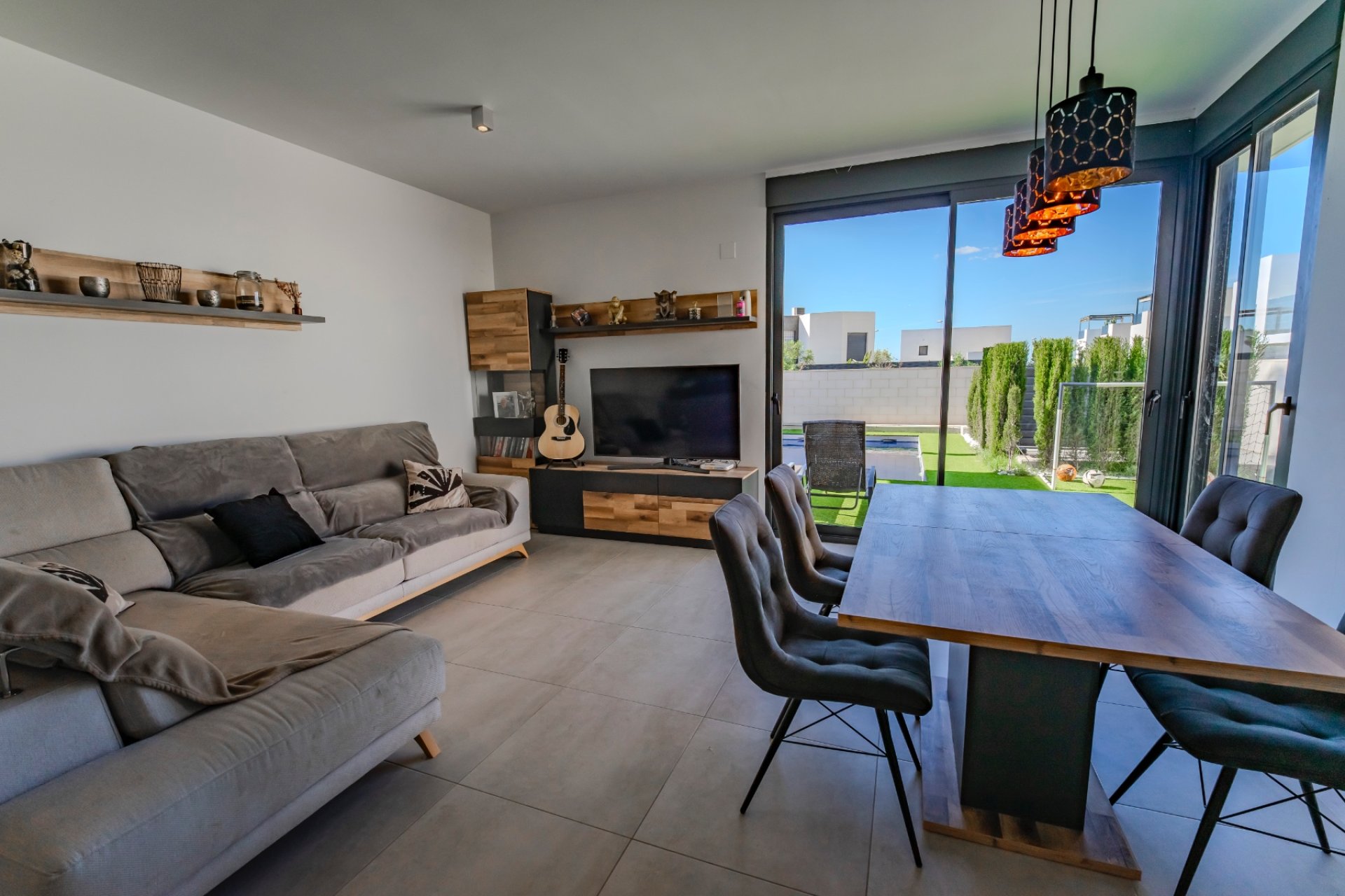 Herverkoop - Vrijstaande woning / Villa -
Benijofar