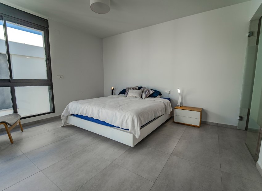 Herverkoop - Vrijstaande woning / Villa -
Benijofar