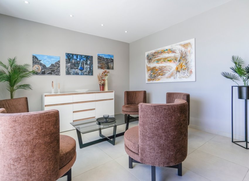 Herverkoop - Vrijstaande woning / Villa -
Benijofar