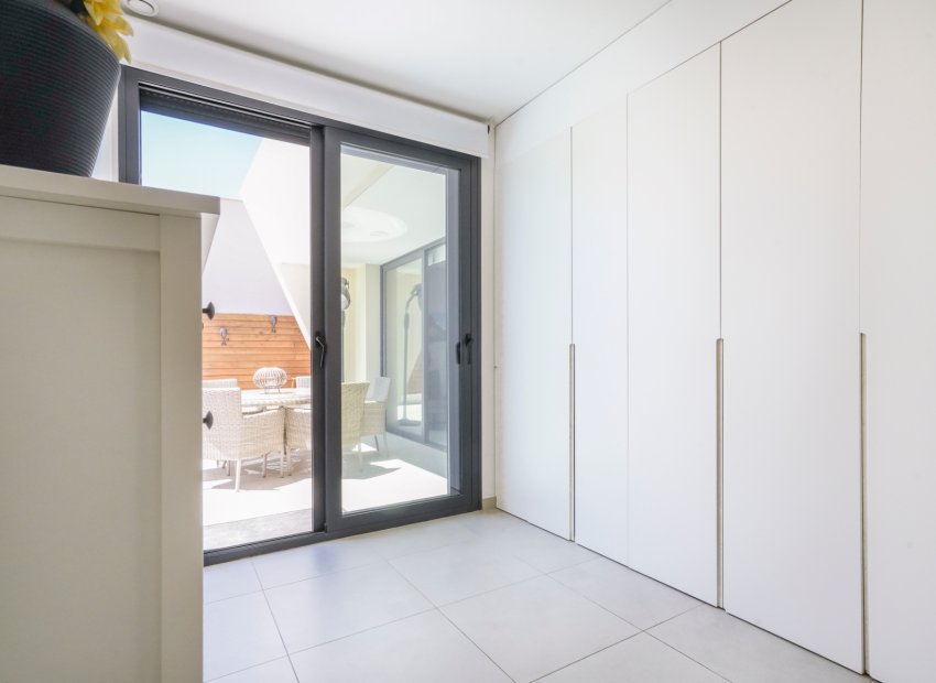 Herverkoop - Vrijstaande woning / Villa -
Benijofar