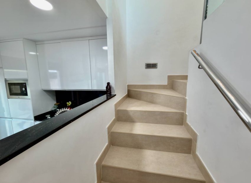 Herverkoop - Vrijstaande woning / Villa -
Benijofar
