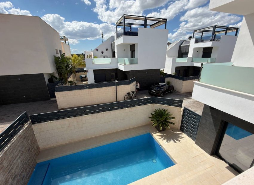 Herverkoop - Vrijstaande woning / Villa -
Benijofar