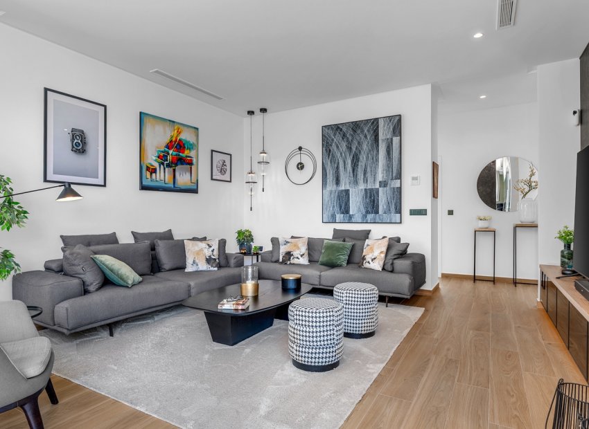 Herverkoop - Vrijstaande woning / Villa -
Benijofar