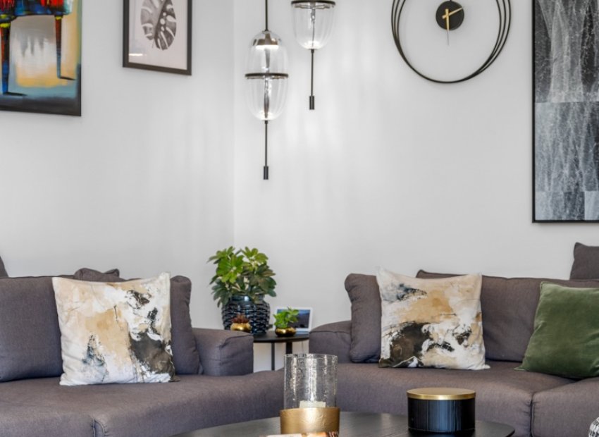 Herverkoop - Vrijstaande woning / Villa -
Benijofar