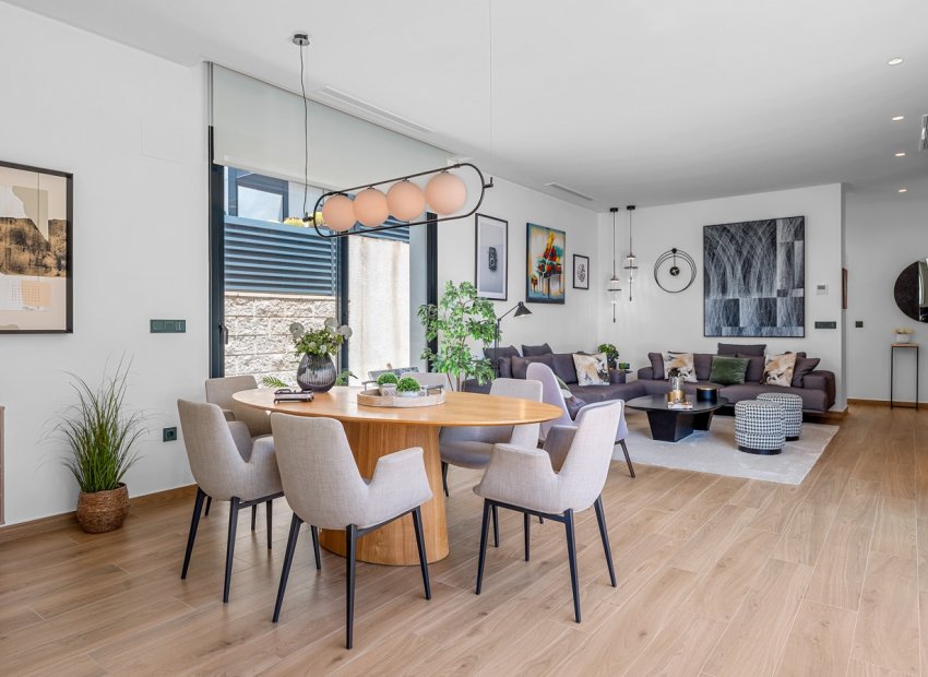 Herverkoop - Vrijstaande woning / Villa -
Benijofar