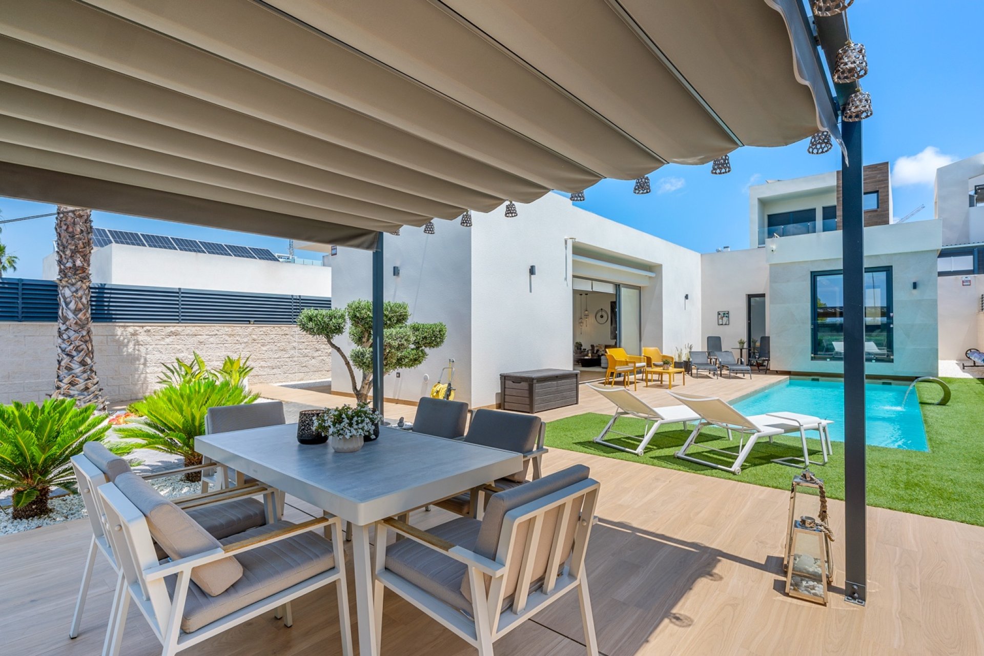 Herverkoop - Vrijstaande woning / Villa -
Benijofar