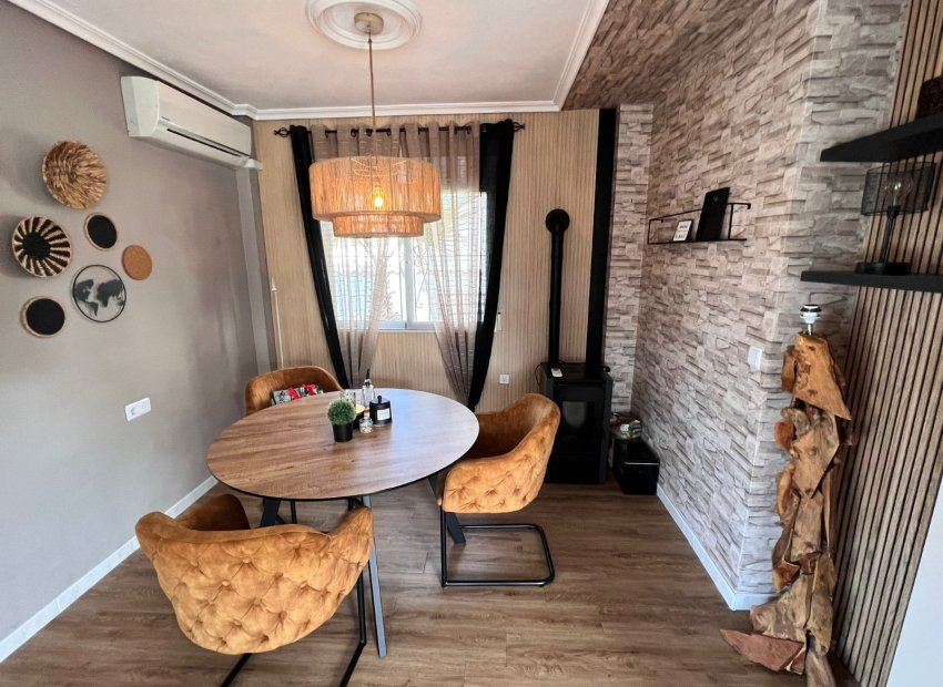 Herverkoop - Vrijstaande woning / Villa -
Benijofar