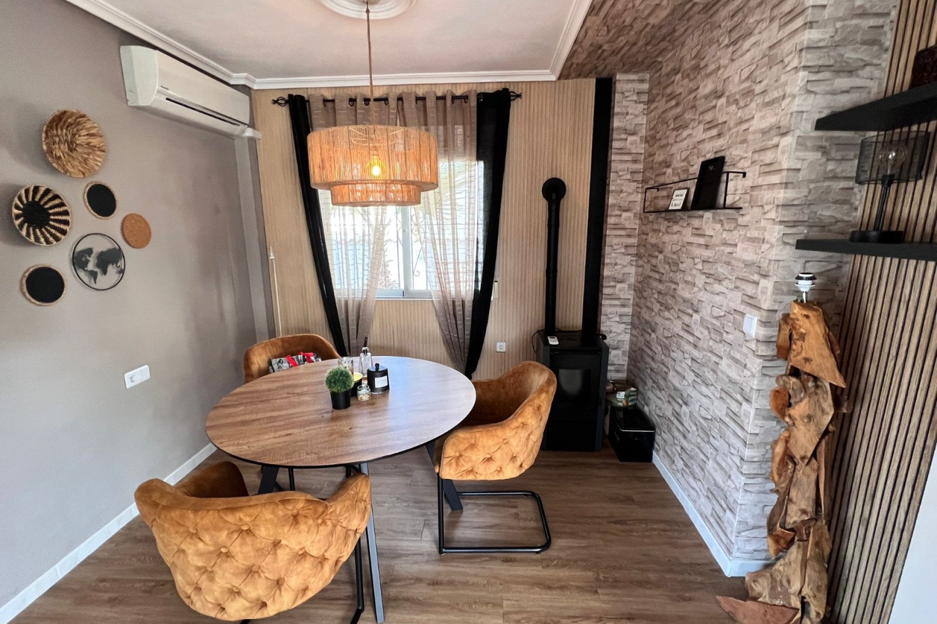 Herverkoop - Vrijstaande woning / Villa -
Benijofar