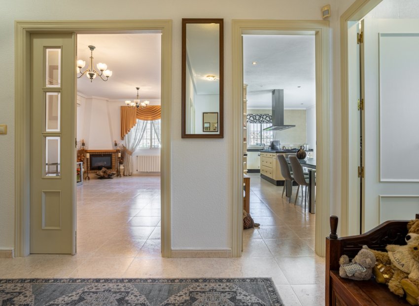 Herverkoop - Vrijstaande woning / Villa -
Bigastro - Villas Andrea