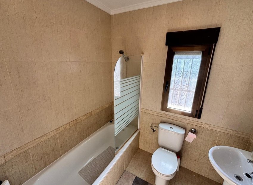 Herverkoop - Vrijstaande woning / Villa -
Ciudad Quesada - Rojales - CENTRO