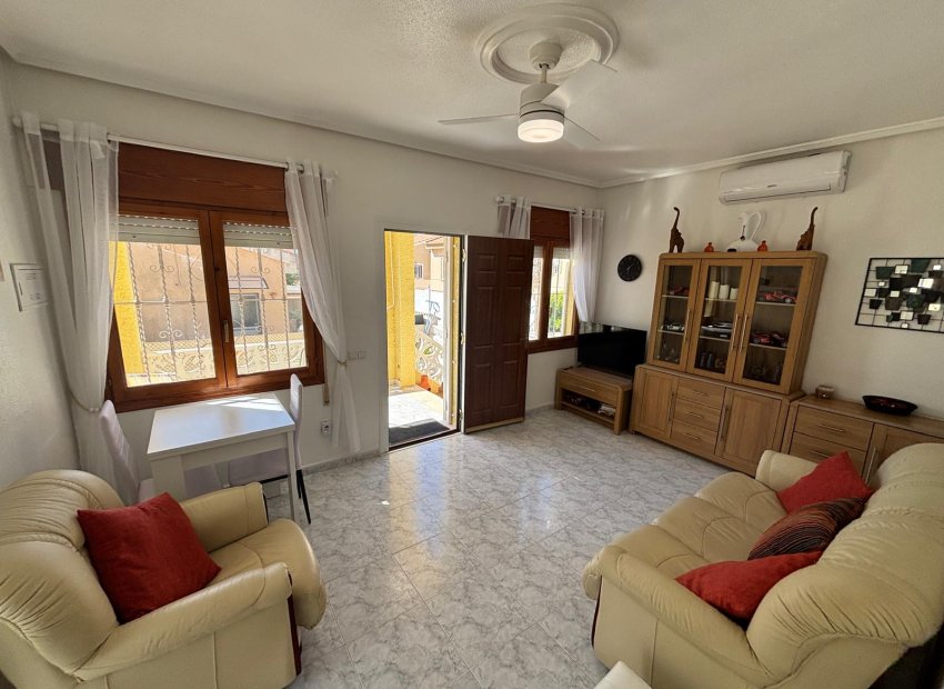 Herverkoop - Vrijstaande woning / Villa -
Ciudad Quesada - Rojales - Ciudad Quesada
