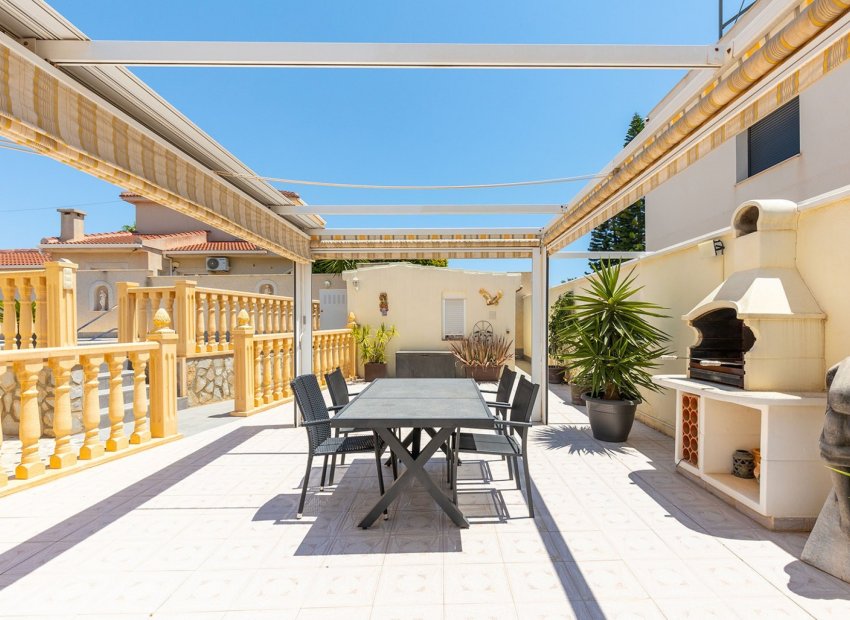 Herverkoop - Vrijstaande woning / Villa -
Ciudad Quesada - Rojales - Ciudad Quesada