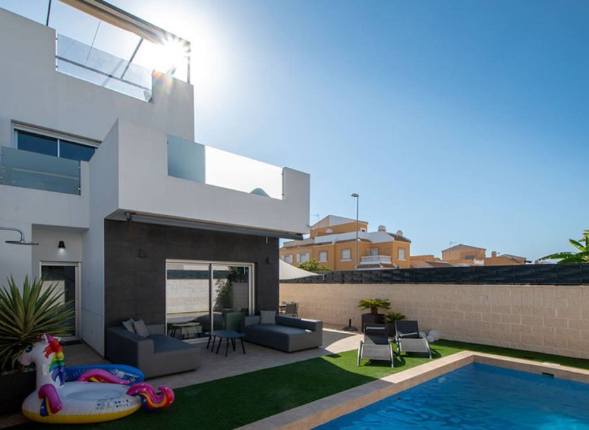 Herverkoop - Vrijstaande woning / Villa -
Ciudad Quesada - Rojales - Ciudad Quesada