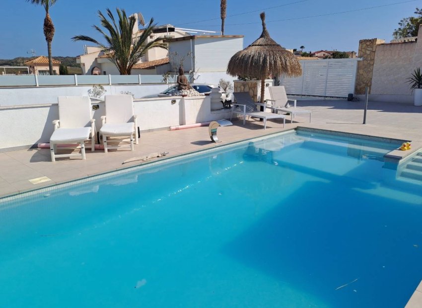 Herverkoop - Vrijstaande woning / Villa -
Ciudad Quesada - Rojales - Ciudad Quesada