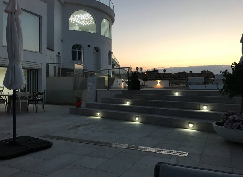 Herverkoop - Vrijstaande woning / Villa -
Ciudad Quesada - Rojales - Ciudad Quesada