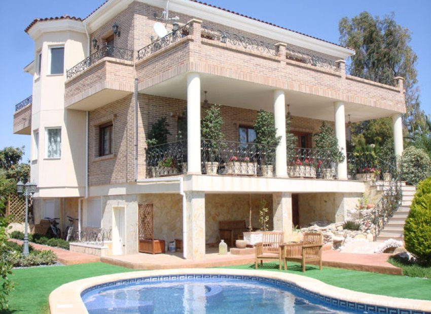 Herverkoop - Vrijstaande woning / Villa -
Ciudad Quesada - Rojales - Ciudad Quesada
