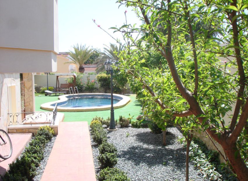 Herverkoop - Vrijstaande woning / Villa -
Ciudad Quesada - Rojales - Ciudad Quesada