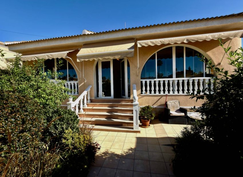 Herverkoop - Vrijstaande woning / Villa -
Ciudad Quesada - Rojales - Ciudad Quesada