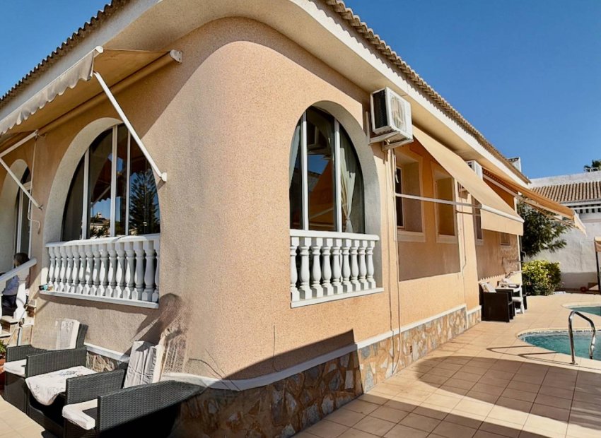 Herverkoop - Vrijstaande woning / Villa -
Ciudad Quesada - Rojales - Ciudad Quesada