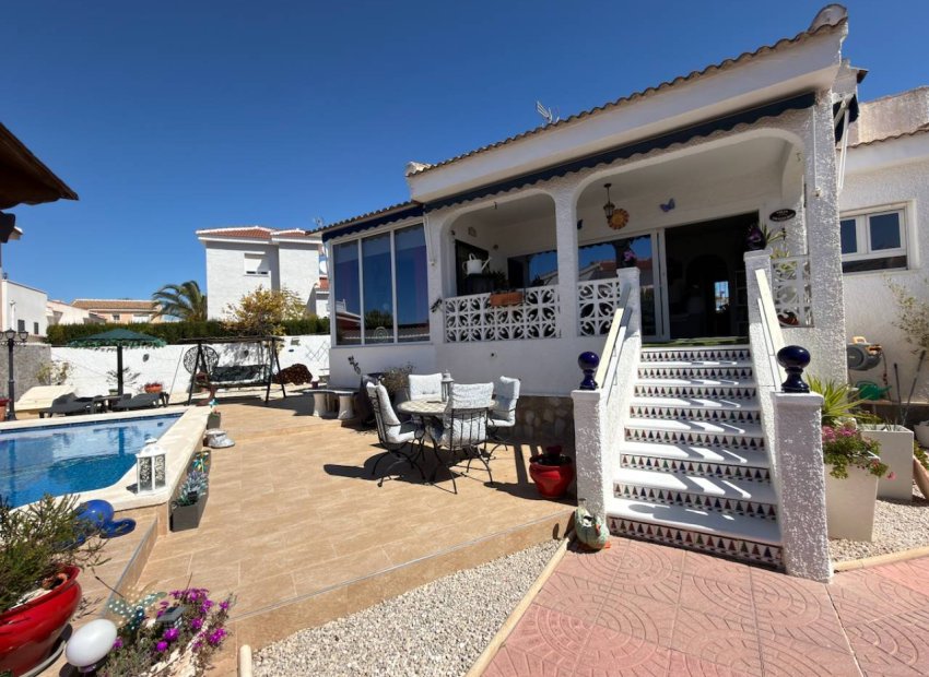 Herverkoop - Vrijstaande woning / Villa -
Ciudad Quesada - Rojales - Ciudad Quesada