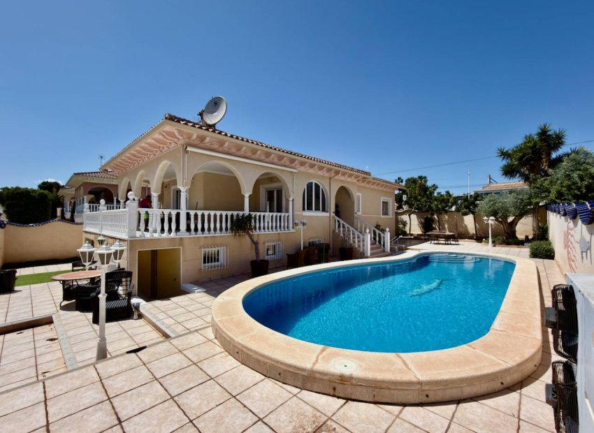 Herverkoop - Vrijstaande woning / Villa -
Ciudad Quesada - Rojales - Ciudad Quesada