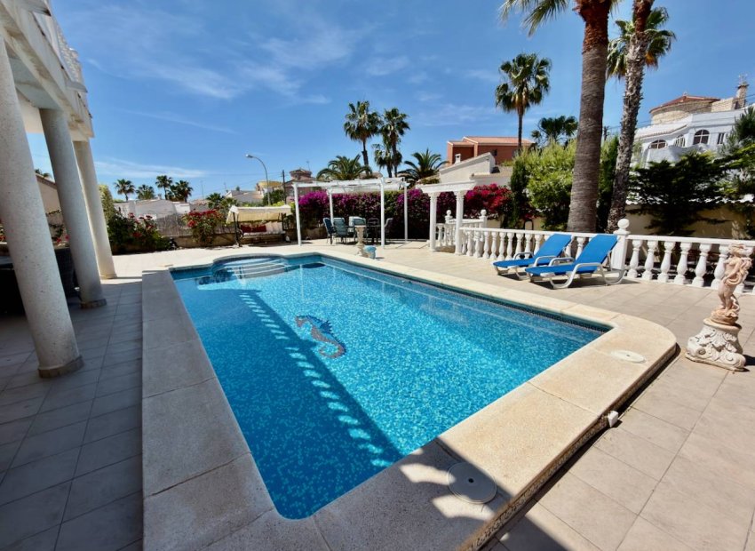 Herverkoop - Vrijstaande woning / Villa -
Ciudad Quesada - Rojales - Ciudad Quesada