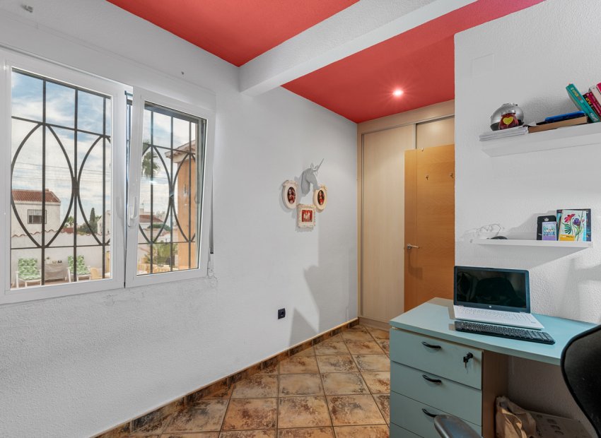 Herverkoop - Vrijstaande woning / Villa -
Ciudad Quesada - Rojales - Ciudad Quesada
