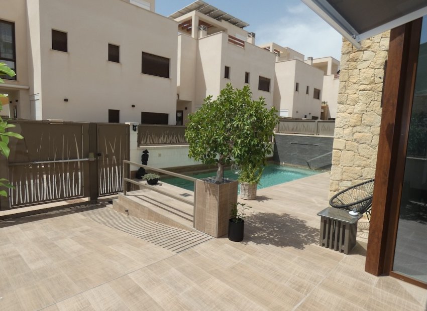 Herverkoop - Vrijstaande woning / Villa -
Ciudad Quesada - Rojales - Ciudad Quesada