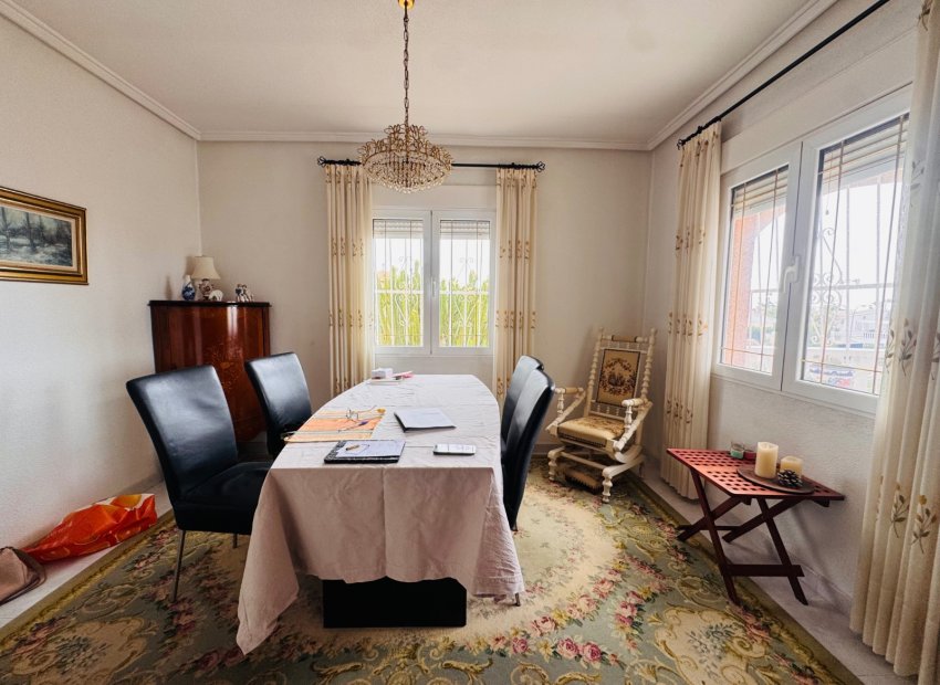Herverkoop - Vrijstaande woning / Villa -
Ciudad Quesada - Rojales - Ciudad Quesada