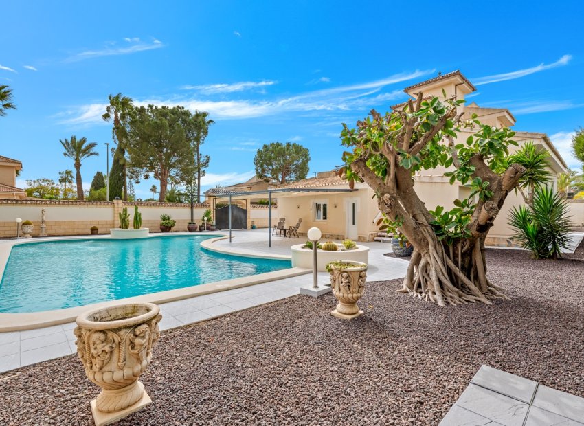 Herverkoop - Vrijstaande woning / Villa -
Ciudad Quesada - Rojales - Ciudad Quesada