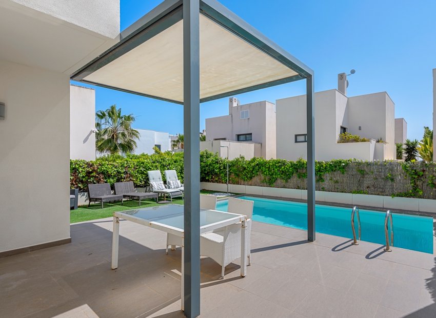 Herverkoop - Vrijstaande woning / Villa -
Ciudad Quesada - Rojales - Ciudad Quesada