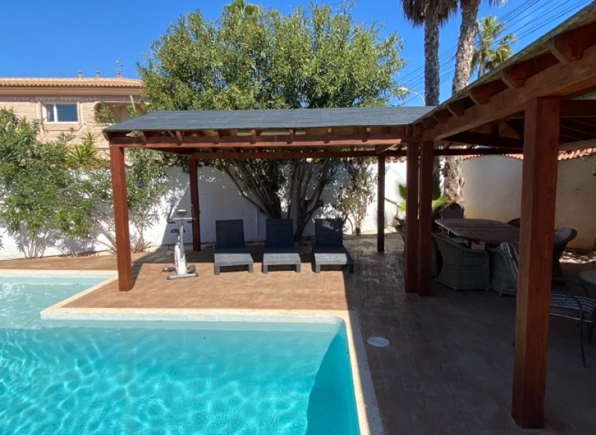 Herverkoop - Vrijstaande woning / Villa -
Ciudad Quesada - Rojales - Ciudad Quesada