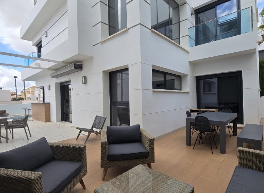 Herverkoop - Vrijstaande woning / Villa -
Ciudad Quesada - Rojales - Ciudad Quesada