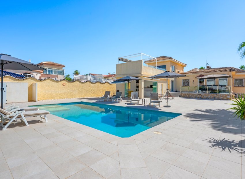 Herverkoop - Vrijstaande woning / Villa -
Ciudad Quesada - Rojales - Ciudad Quesada