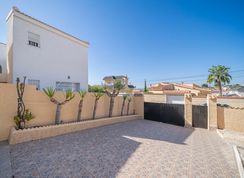 Herverkoop - Vrijstaande woning / Villa -
Ciudad Quesada - Rojales - Ciudad Quesada