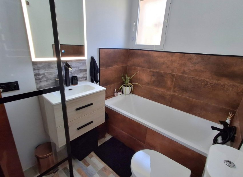 Herverkoop - Vrijstaande woning / Villa -
Ciudad Quesada - Rojales - Doña Pepa