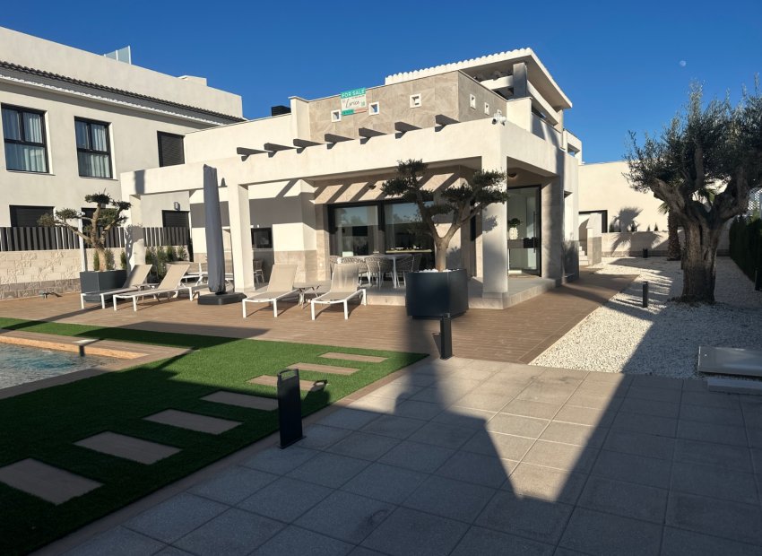 Herverkoop - Vrijstaande woning / Villa -
Ciudad Quesada - Rojales - Doña Pepa