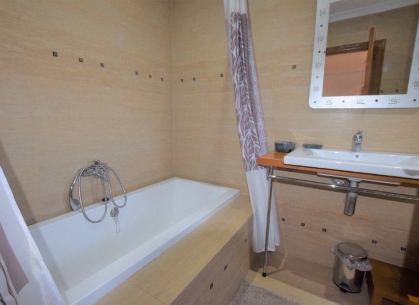 Herverkoop - Vrijstaande woning / Villa -
Ciudad Quesada - Rojales - Pueblo Bravo