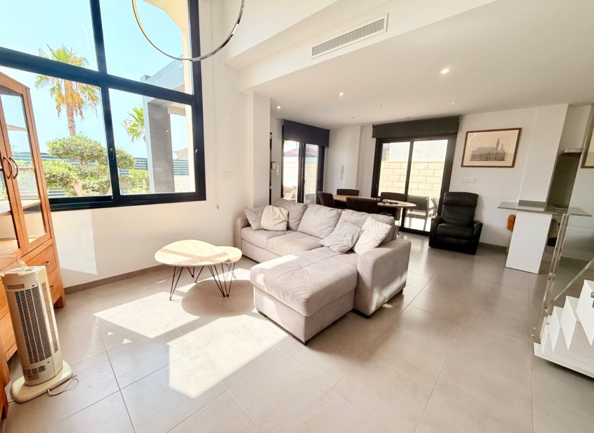 Herverkoop - Vrijstaande woning / Villa -
Ciudad Quesada - Rojales - Pueblo Bravo