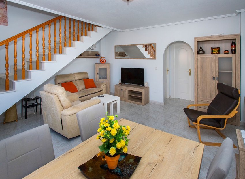 Herverkoop - Vrijstaande woning / Villa -
Ciudad Quesada - Rojales - Pueblo