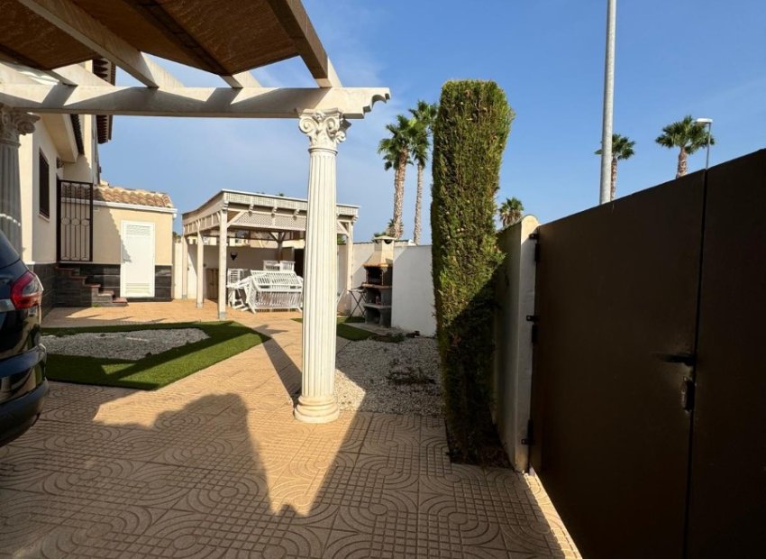 Herverkoop - Vrijstaande woning / Villa -
Ciudad Quesada - Rojales - Rojales