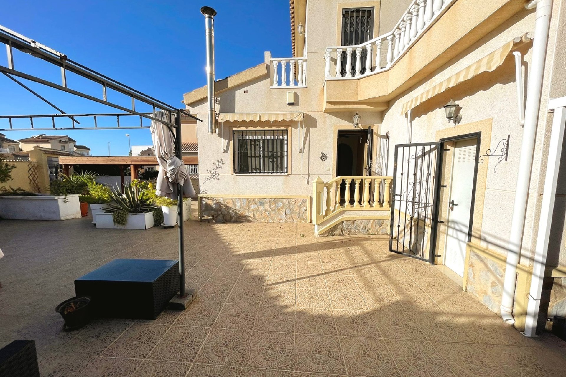 Herverkoop - Vrijstaande woning / Villa -
Ciudad Quesada - Rojales - Rojales