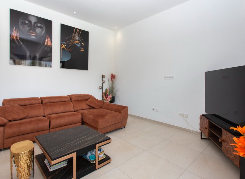 Herverkoop - Vrijstaande woning / Villa -
Ciudad Quesada - Rojales - Rojales