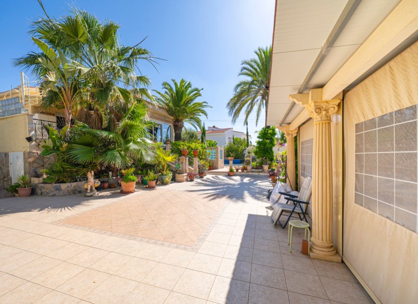 Herverkoop - Vrijstaande woning / Villa -
Ciudad Quesada - Rojales - Rojales