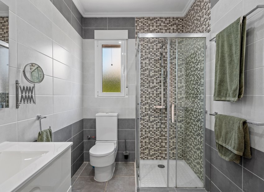 Herverkoop - Vrijstaande woning / Villa -
Ciudad Quesada - Rojales - Rojales