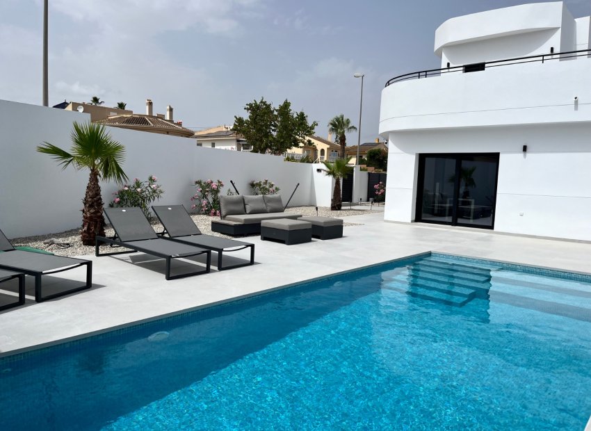 Herverkoop - Vrijstaande woning / Villa -
Ciudad Quesada - Rojales - Rojales
