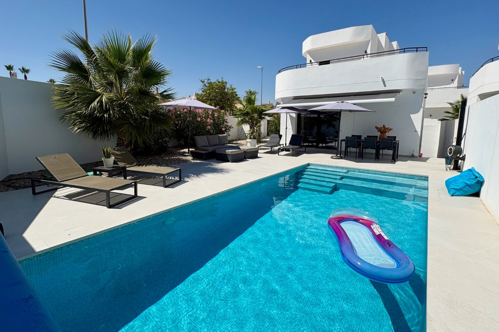 Herverkoop - Vrijstaande woning / Villa -
Ciudad Quesada - Rojales - Rojales