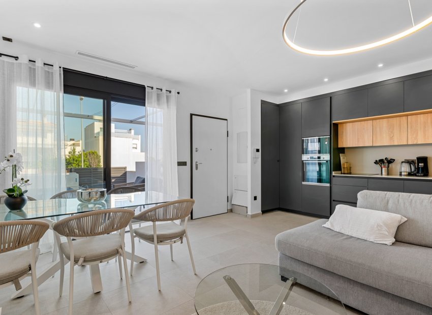Herverkoop - Vrijstaande woning / Villa -
Ciudad Quesada - Rojales - Rojales