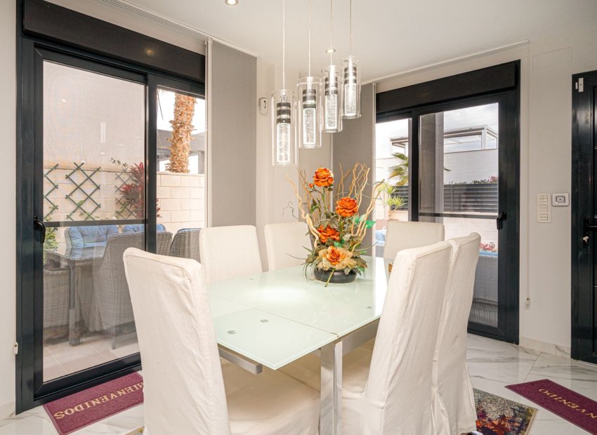 Herverkoop - Vrijstaande woning / Villa -
Ciudad Quesada - Rojales - Rojales